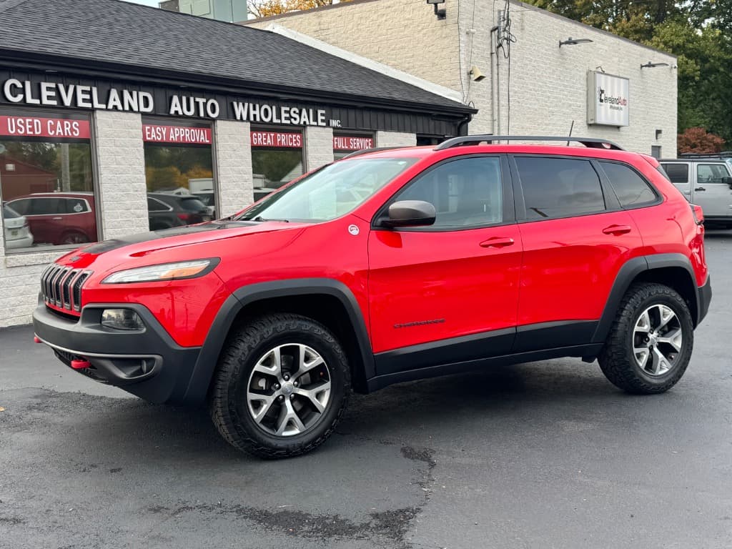 Photo 1 of 2017 Jeep Cherokee Trailhawk